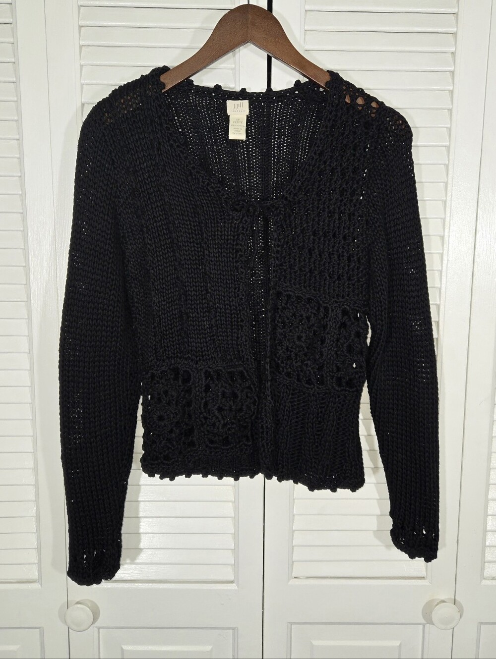 J Jill Open Stitch Black Cropped V Neck Floral Lace Crochet Panel Cardigan Sz SP